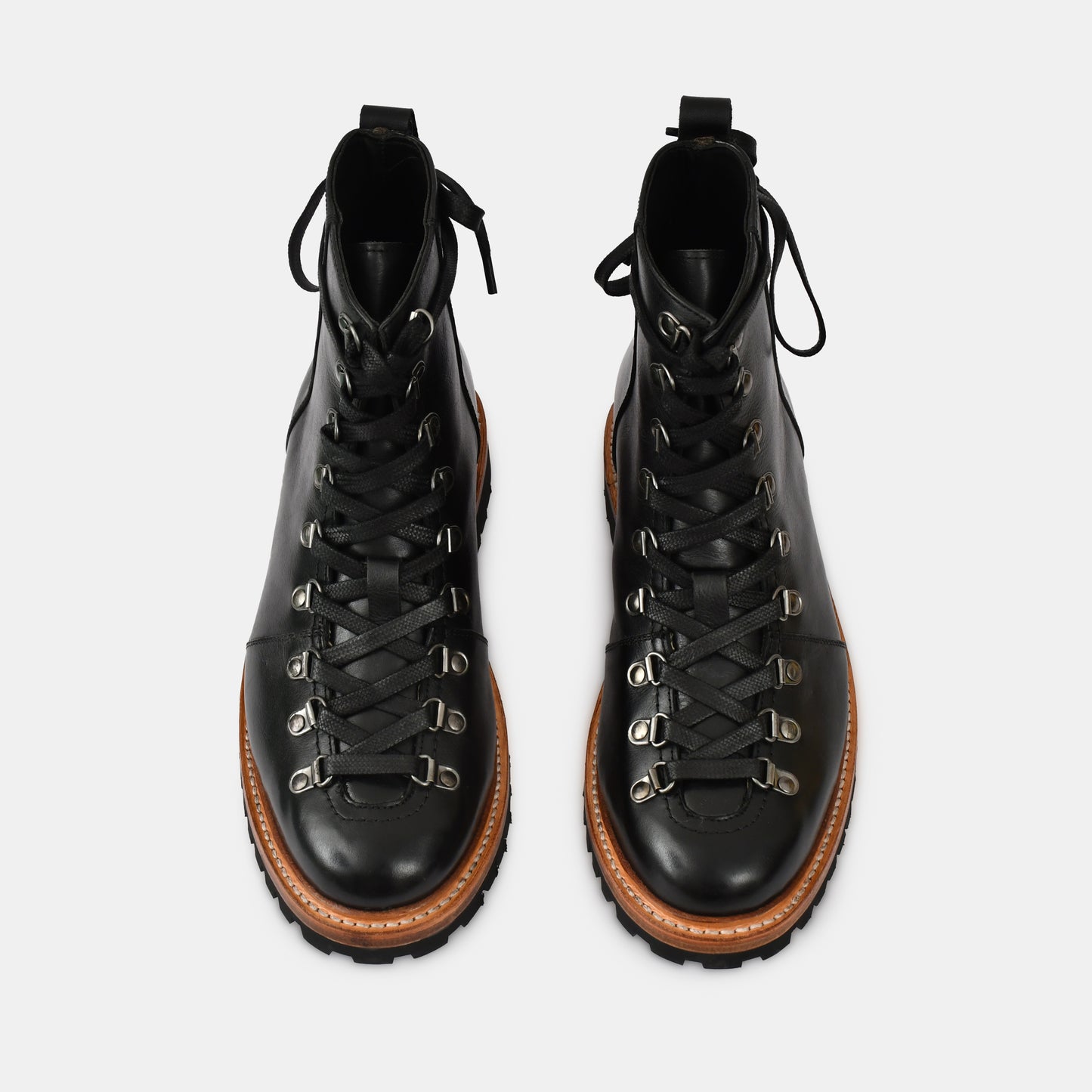 NINE EYELETS ANKLE  LEATHER BOOT